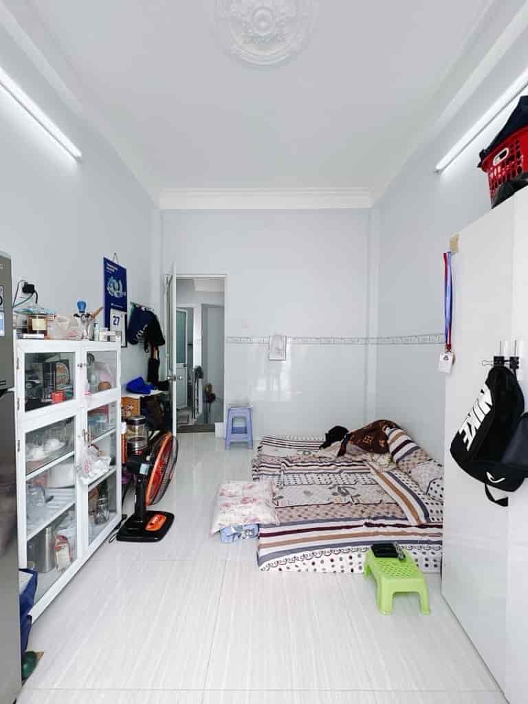 BÁN NHÀ 3 TẦNG, 23M2, HOÀNG DIỆU, QUẬN 4 - GIÁ 7.5 TỶ - SỔ HỒNG CHÍNH CHỦ
