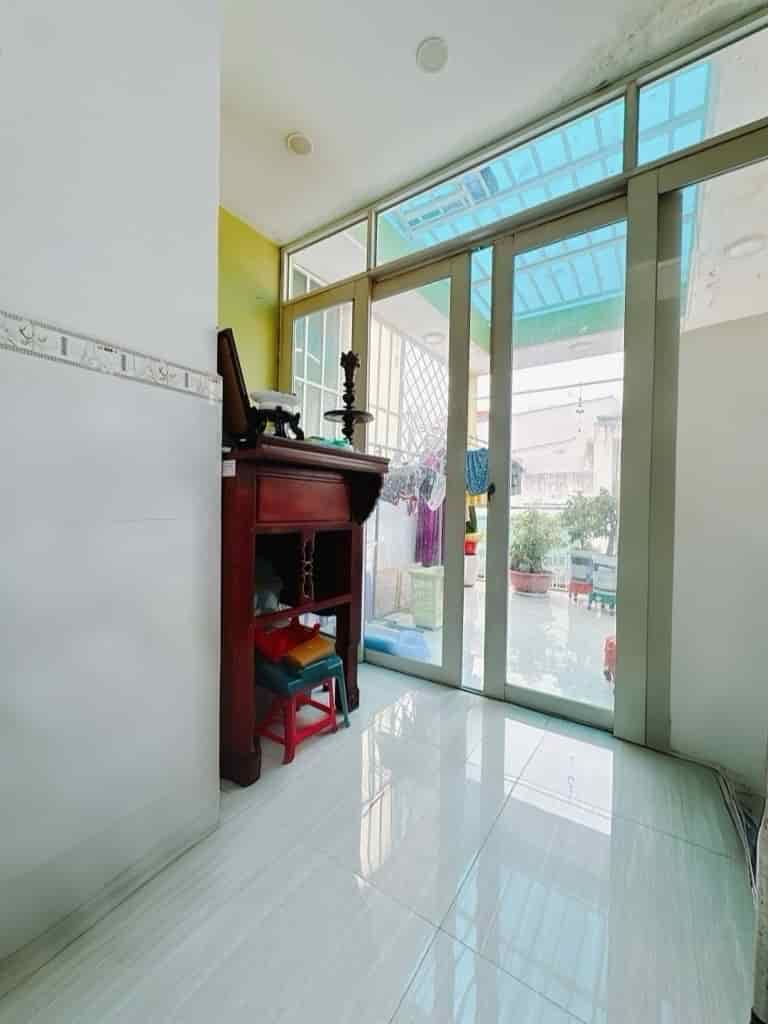 BÁN NHÀ 3 TẦNG, 23M2, HOÀNG DIỆU, QUẬN 4 - GIÁ 7.5 TỶ - SỔ HỒNG CHÍNH CHỦ