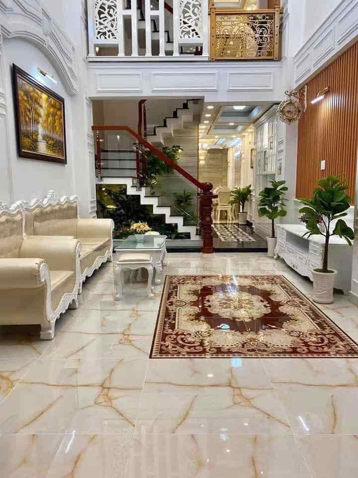 Bán Nhà Đẹp Dương Quảng Hàm Gò Vấp, 5 Tầng Hẻm 5m khu phân lô đồng bộ cao tầng dân trí - Hơn 8 Tỷ