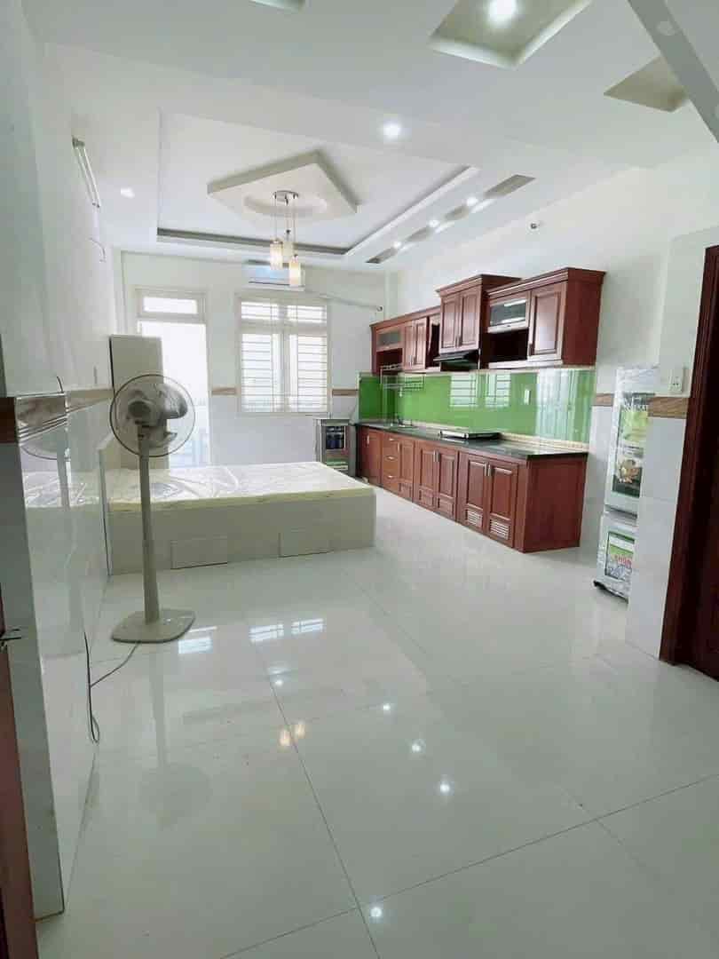 Bán nhà chdv mặt tiền tương lai Dương Quảng Hàm, P6, Gò Vấp