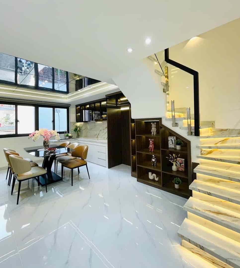 Cần bán nhà Lê Lai P.3 Q. Gò Vấp DT 52,5m2, Giá 2tỷ700tr