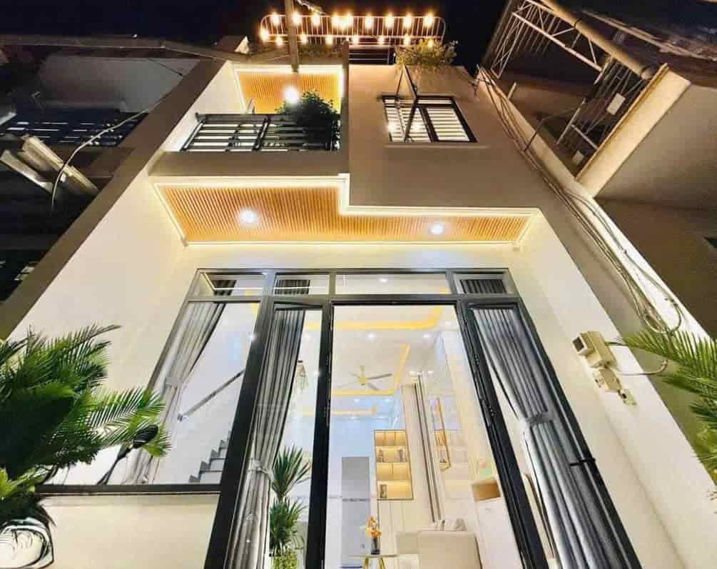 Kẹt vốn bán nhanh nhà Nguyễn Kiệm P.3 Gò Vấp DT 61,5m2 Giá 2tỷ750tr