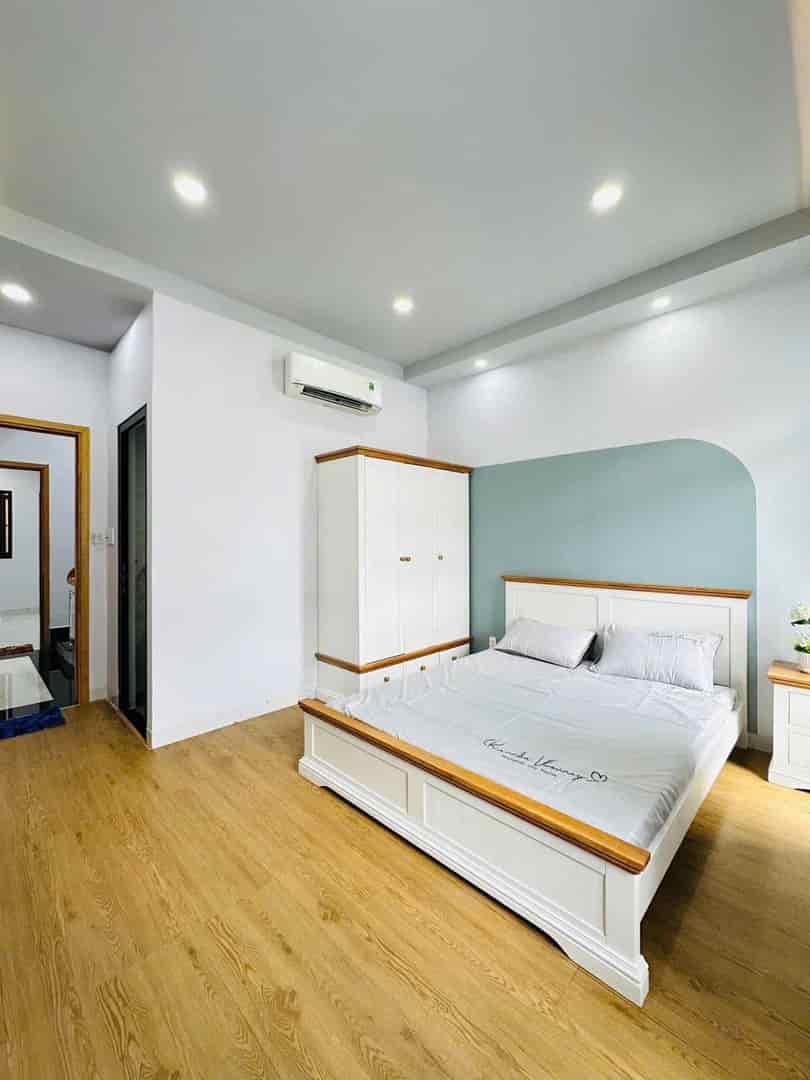Kẹt vốn bán nhanh nhà Sư Vạn Hạnh P.12 Q.10 DT, 80,1m2 Giá, 4tỷ150tr