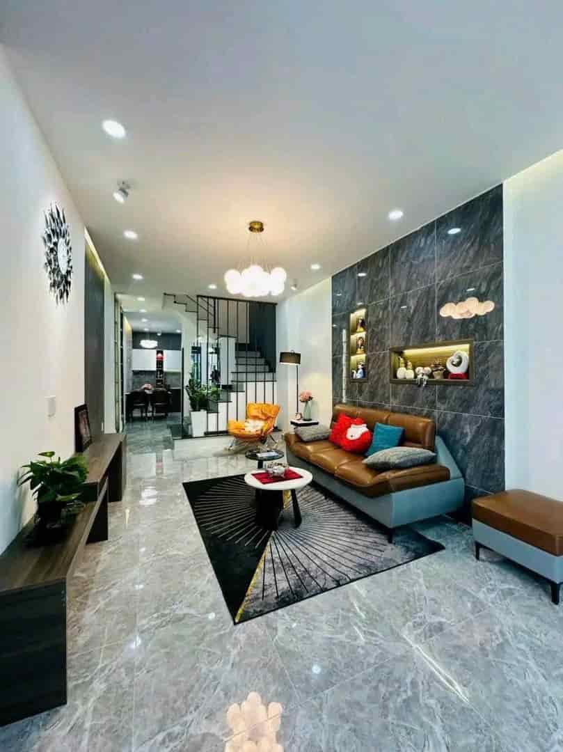 Cần bán nhà Nguyễn Văn Lượng P.17 Gò Vấp DT 57,3m2 Giá 2tỷ590tr