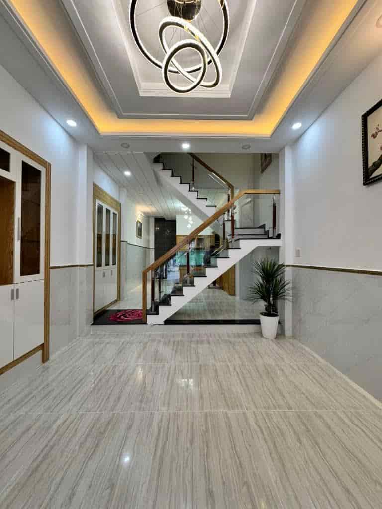 Bán nhà Gò Vấp, hẻm xe hơi Lê Đức Thọ, gần chợ Xóm Mới, 56M² x4 tầng, 5Pn, hơn 6 tỷ