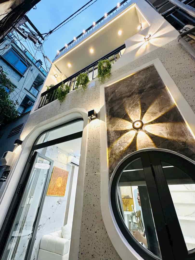 Chỉ 2 tỷ 960 sở hữu nhà 44m² đường Nguyễn Văn Luông, P11, Q6, Xây 2 lầu sân trước nhà, mặt tiền 5m, giá 2tỷ 960