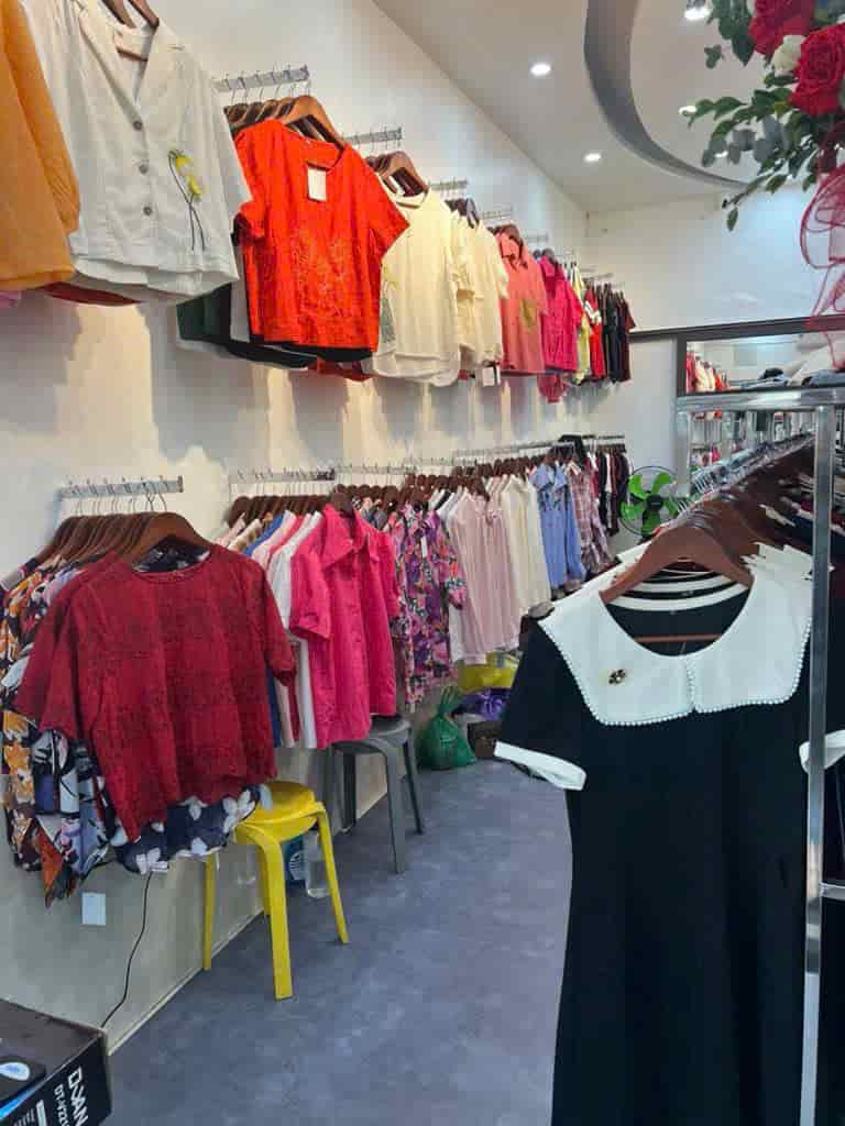 SANG NHƯỢNG Shop quần áo mặt phố Nghĩa Tân cầu giấy HN