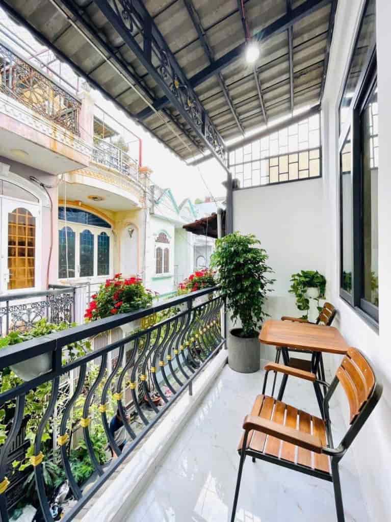 NGÔI NHÀ XINH XẮN TỌA LẠC TẠI BÀ HOM ĐANG CẦN CHỦ MỚI VỚI GIÁ HẠT DẺ 1Tỷ3
