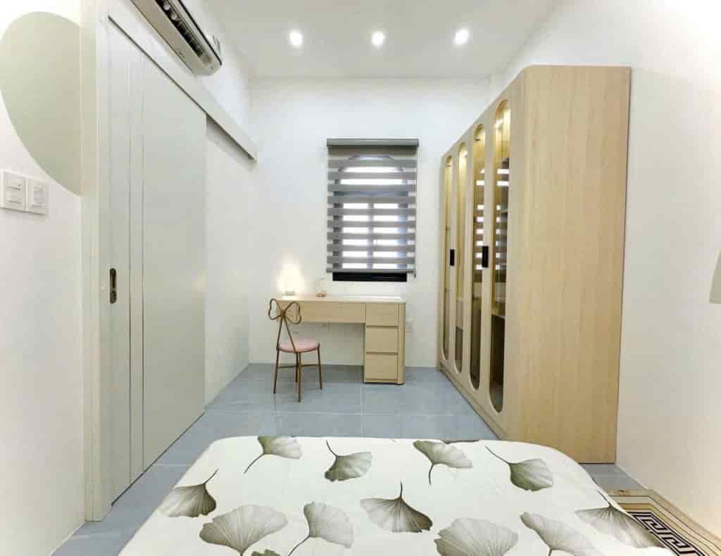 Bán nhà Bến xe bus Hiệp Thành, 1 Lầu 2PN2WC, Mới keng, làm được Sổ