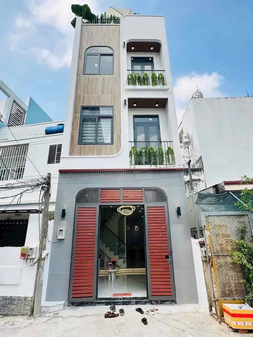 Chủ xoay vốn 2 tỷ 350 bán nhà 48m2 Lê Trực, xây 1 trệt 2 lầu, 4 phòng. Hẻm 4.5m, sổ hồng hoàn công