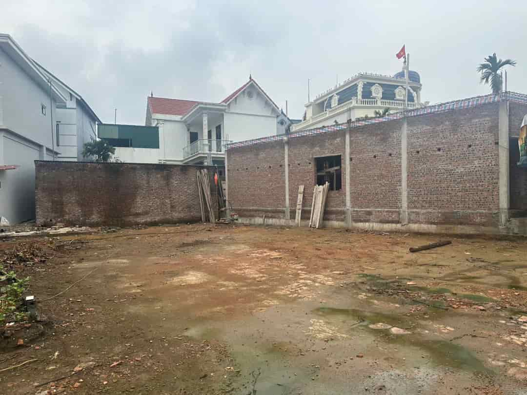 Bán lô đất 320m đông phương yên chương mỹ ,tiện ích ngập tràn cách ql6 chỉ 500m giá tốt