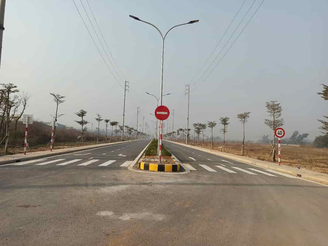 Bán lô góc 61m tại đông phương yên chương mỹ, mặt tiền gần 6m cách quốc lộ 6 chỉ 700m giá chỉ 1,6ty