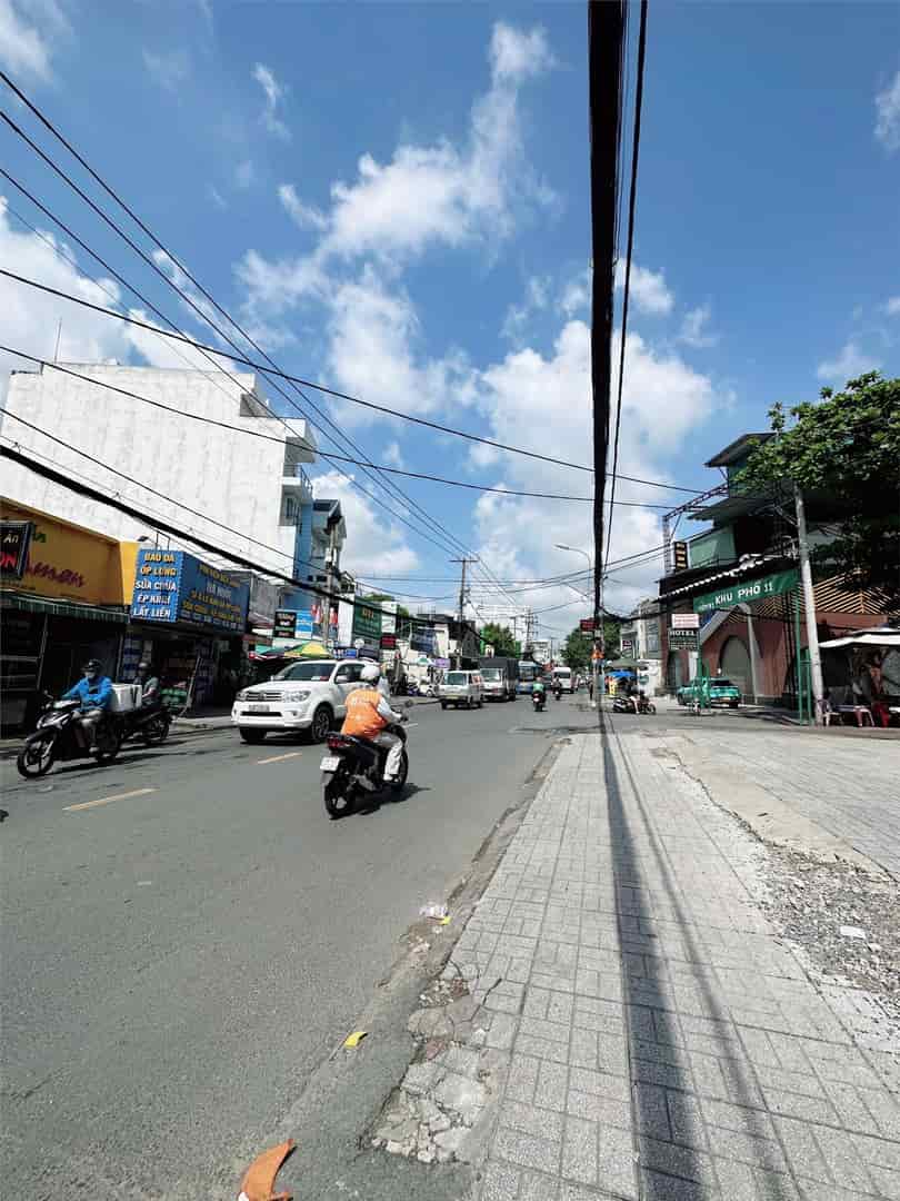 DT: 85M2 x 4 Tầng (5x17)-HXH 4.5M, Gần CV LÀng Hòa, Chợ Hạnh Thông Tây, Emart, đang cho thuê 20tr/Tháng