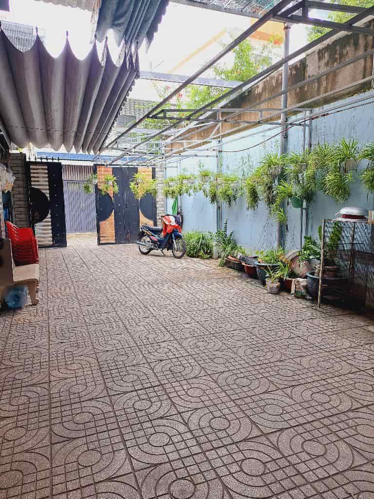 BÁN NHÀ ĐẸP, HẺM XE TẢI THÔNG, TÂN THỚI NHẤT, QUẬN 12, NGANG KHỦNG, 200m2, 10.X TỶ