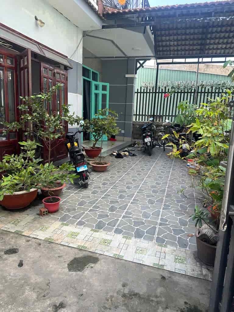 NHÀ ĐẸP, HẺM XE HƠI, GẦN CHỢ CÂY SỘP, CHỈ CÒN 5.5 TỶ  DT: 94.4m2  2 tầng  4PN  3WC