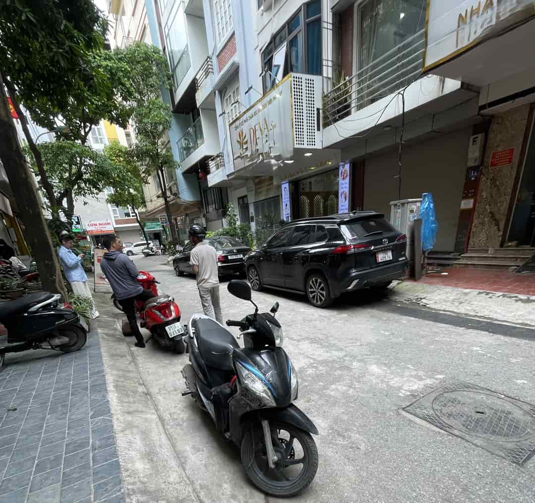 PHÂN LÔ HOÀNG QUỐC VIỆT, SIÊU PHẨM GIÁ ĐẦU TƯ DUY NHẤT, 50M² VỈA HÈ, Ô TÔ TRÁNH GIÁ 18 TỶ, CẦU GIẤY