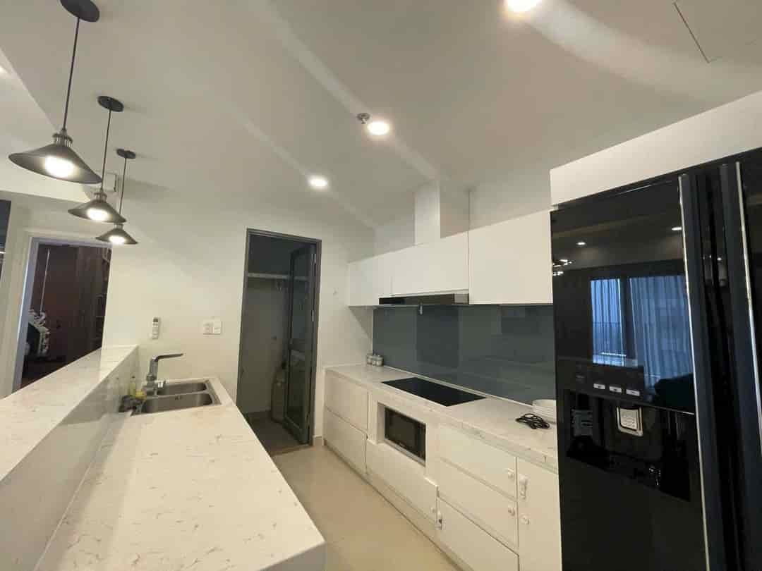 Cho thuê căn hộ Masteri Thảo Điền 122m2 3 phòng ngủ