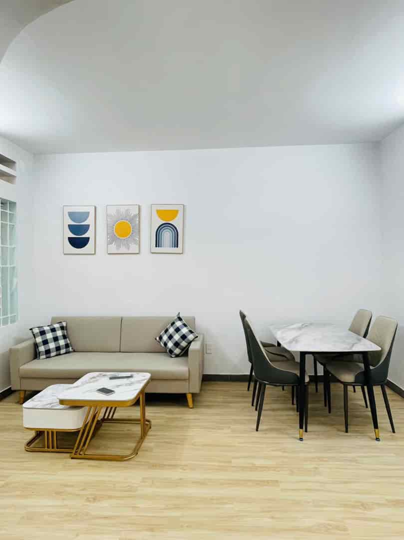 Bán căn hộ D7.xx (toà D) dt 52m2 Giá 1 tỷ 685, bao thuế phi lh e Bich