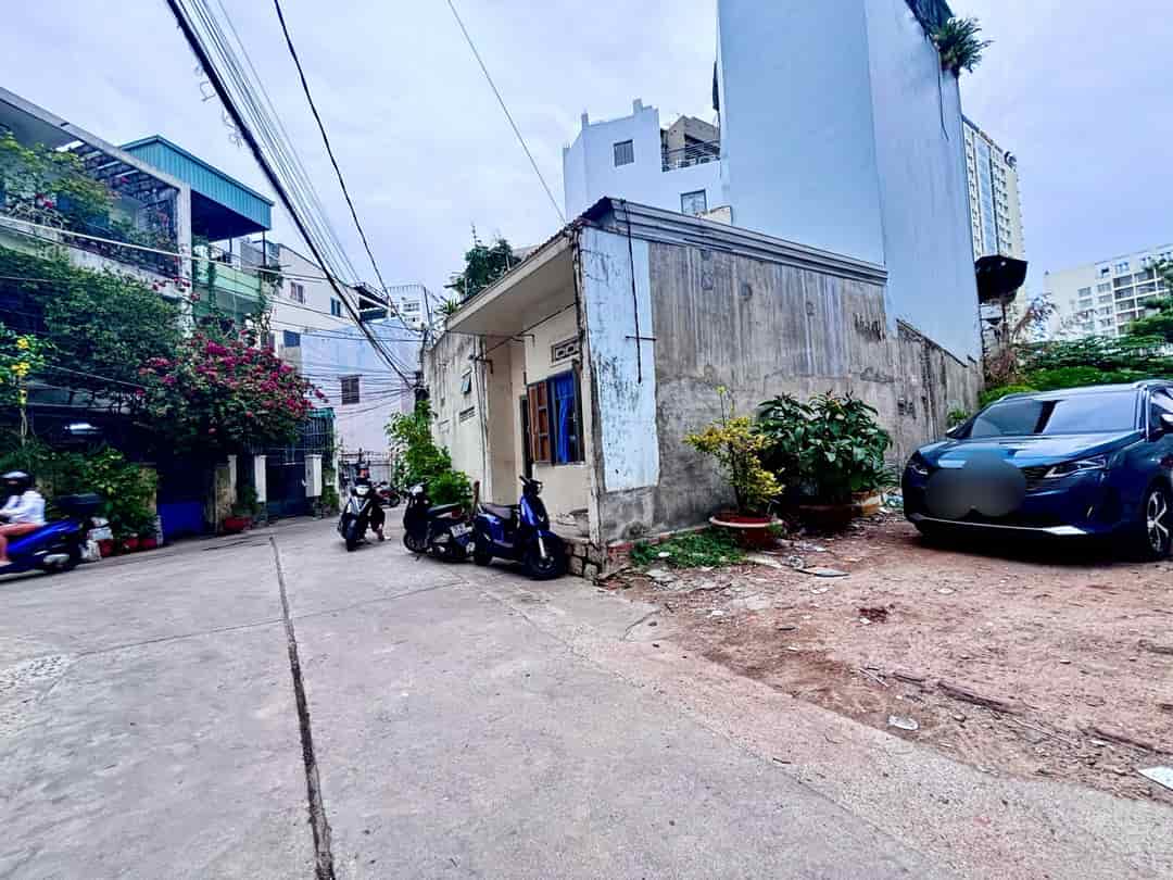 Bán nhanh lô đất 2 mặt tiền cực đẹp gần biển- hẻm tuệ tĩnh phường lộc thọ Nha Trang Vị trí đắc địa