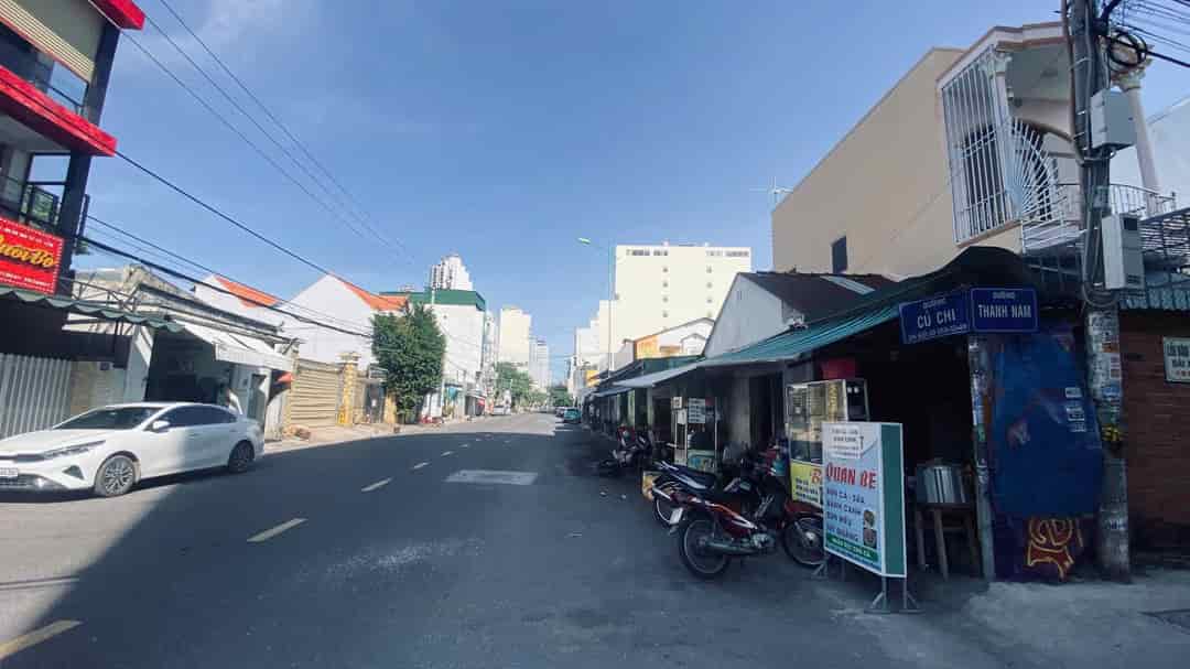 Bán đất có nhà cấp 4 cũ Vĩnh Hải gần Hòn Chồng Nha Trang Mặt tiền đường Thanh Nam - Dt 125m2 ngang 4m