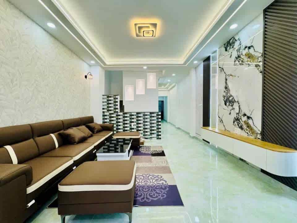 BÁN NHÀ TRƯỜNG SƠN P13 Q10 MT 60M2 3PN 3WC SHR GIÁ 3TY120