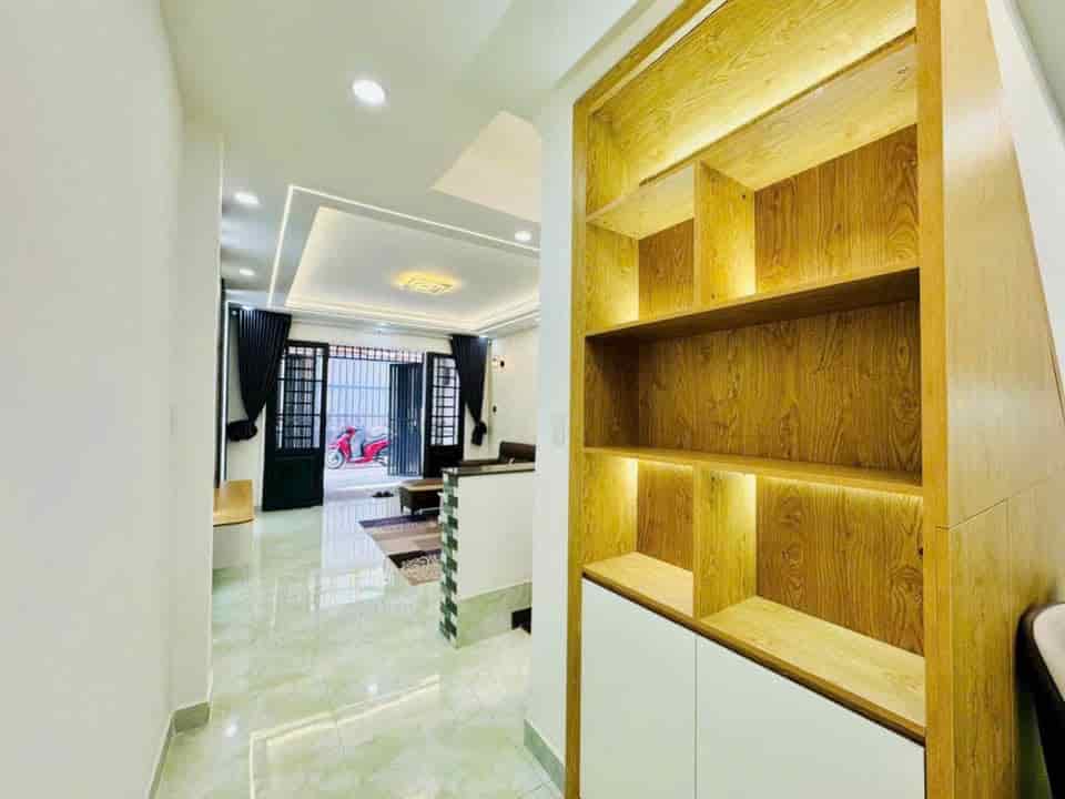 BÁN NHÀ TRƯỜNG SƠN P13 Q10 MT 75M2 4PN 5WC SHR GIÁ 3TY120