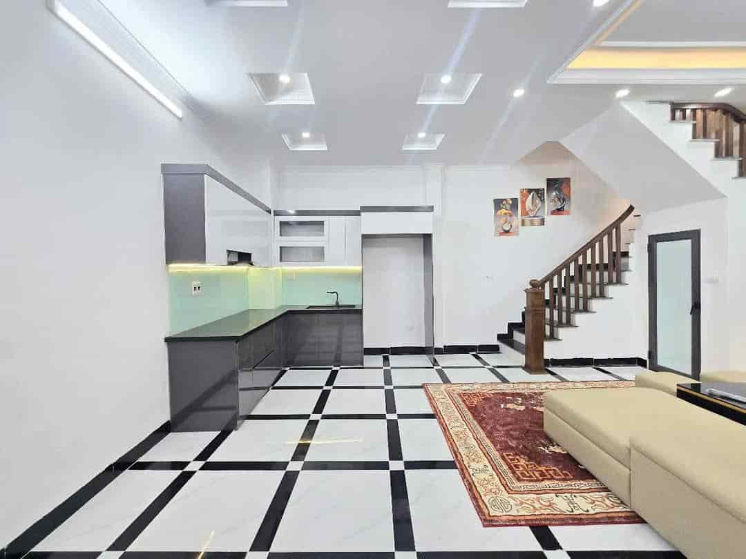 Bán Nhà Trung Tâm Quận Thanh Xuân, 31m2x4T, Chỉ 6.5 Tỷ, 1 Nhà Ra Ô Tô