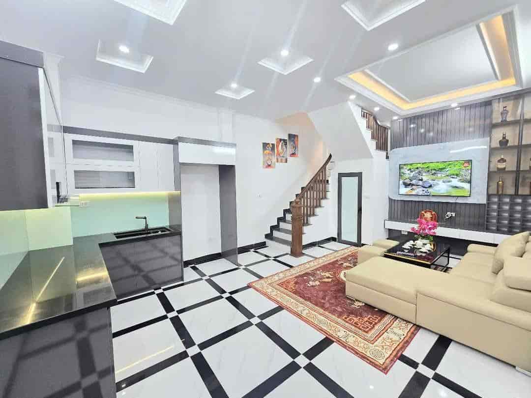 Bán Nhà Trung Tâm Quận Thanh Xuân, 31m2x4T, Chỉ 6.5 Tỷ, 1 Nhà Ra Ô Tô