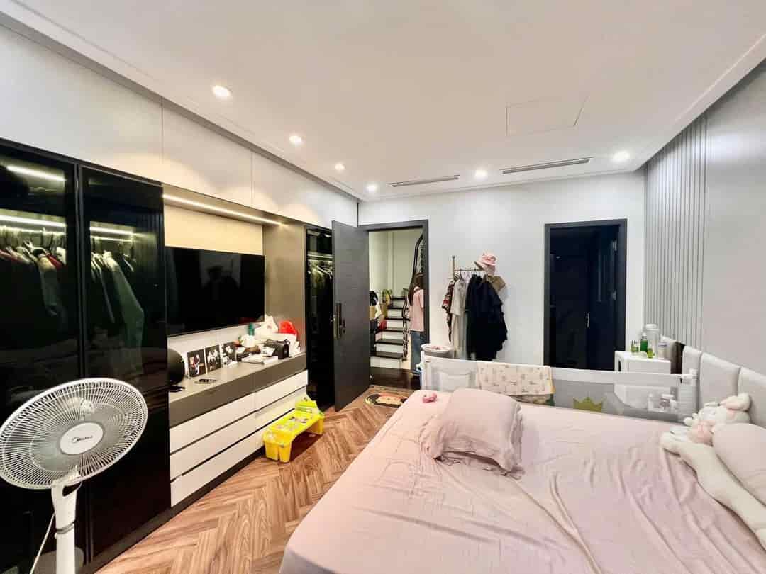 Bán nhà Bạch Mai-31m2x6T-Ô tô đỗ cổng-Nội thất Luxury-8.5 TỶ.