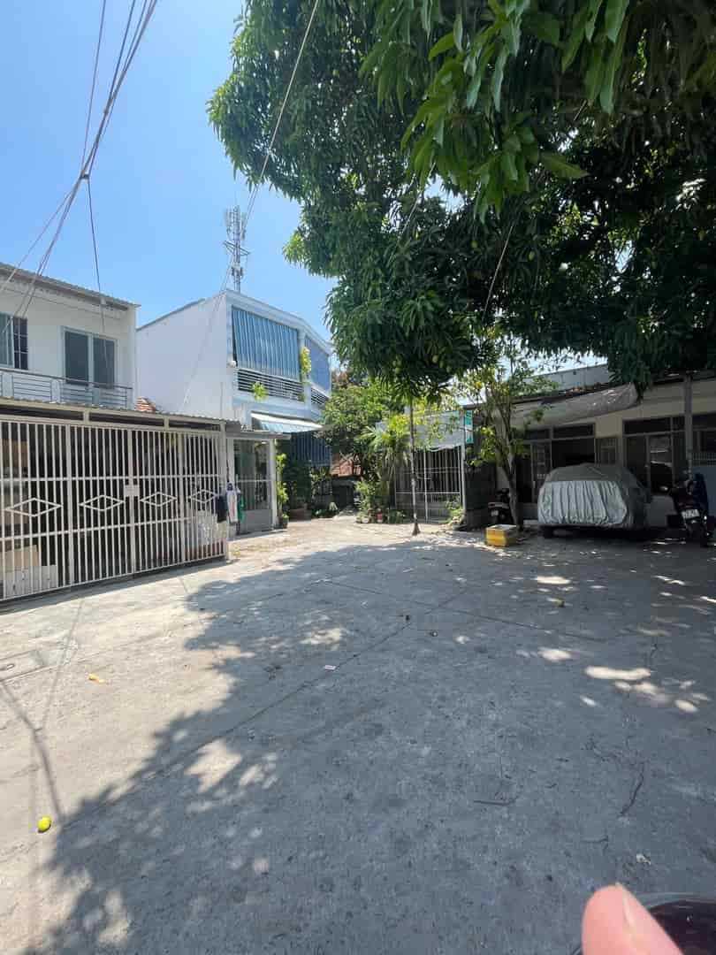 Hàng Ngộp Bank, Bán Nhà C4 TTTP Nha Trang Hàng Diện tích : 84,9m2 ngang 5m  Giá chỉ : 3ty3