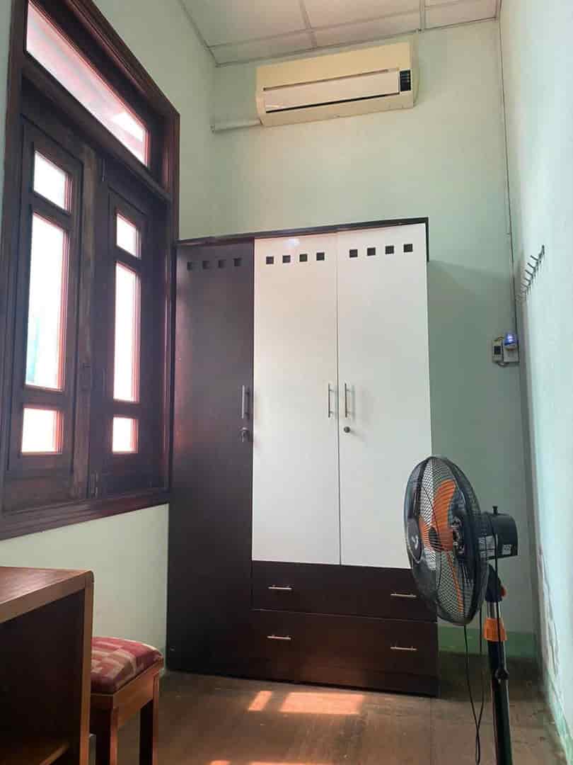 Bán đất tặng kèm nhà ở gần đường 2/4 khu AT Vĩnh Hải , Nha Trang 
Giá 3 tỷ 640 triệu
Giá : 3 tỷ 640 triệu