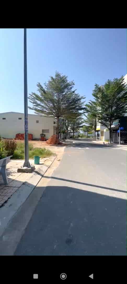 Bán lô đất TDC Hòn Rớ 2 - Nha Trang - 1 lô duy nhất Dt 104m gần sông tầm 20m