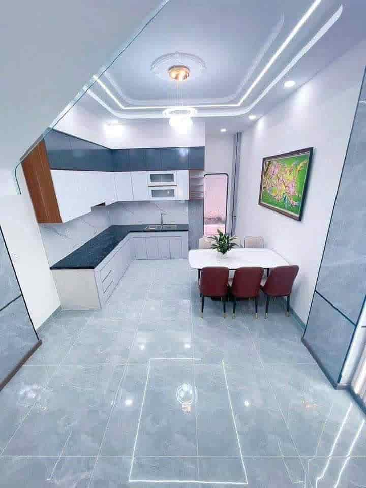 Bán nhà 3 tầng đẹp gần AEON Bình Dương, sát KCN VSIP1