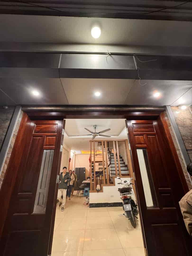 NGUYỄN VĂN HUYÊN, NHÀ ĐẸP 6 TẦNG, FULL NỘI THẤT - GẦN HỒ MÁT RƯỢI - Ở KẾT HỢP CHO THUÊ