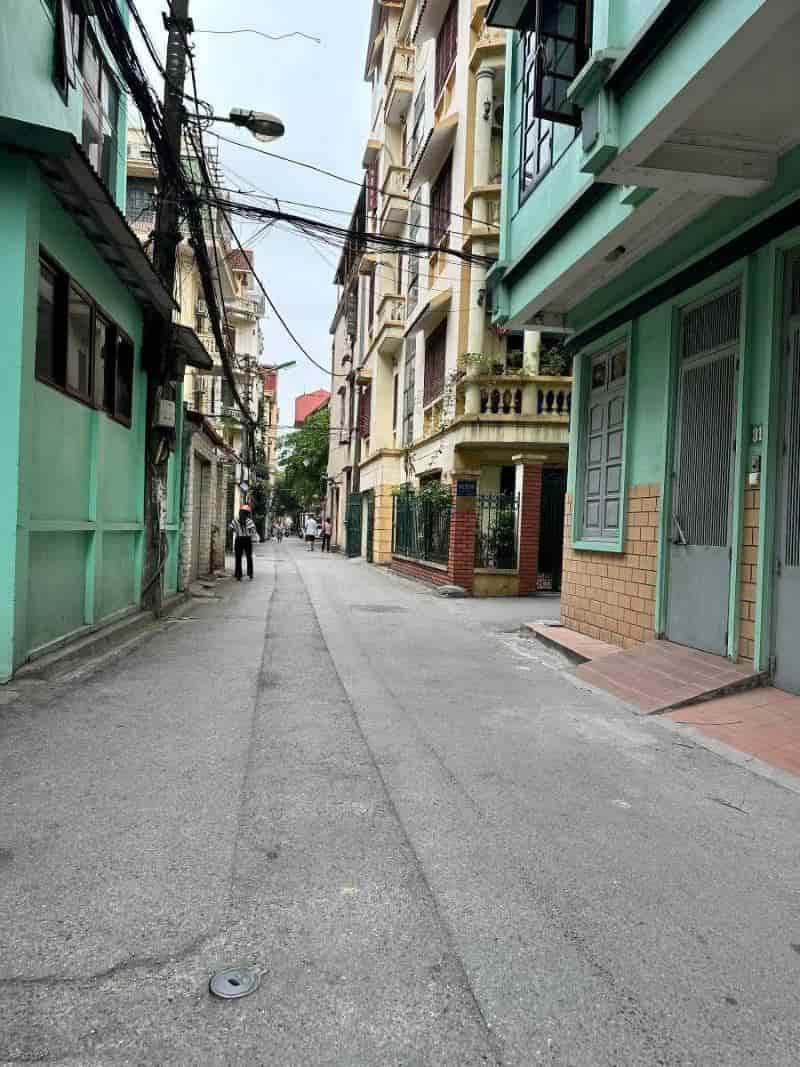 HOÀNG QUỐC VIỆT - KINH DOANH - GẦN PHỐ - NGÕ THÔNG - AN NINH TỐT - Ở SƯỚNG