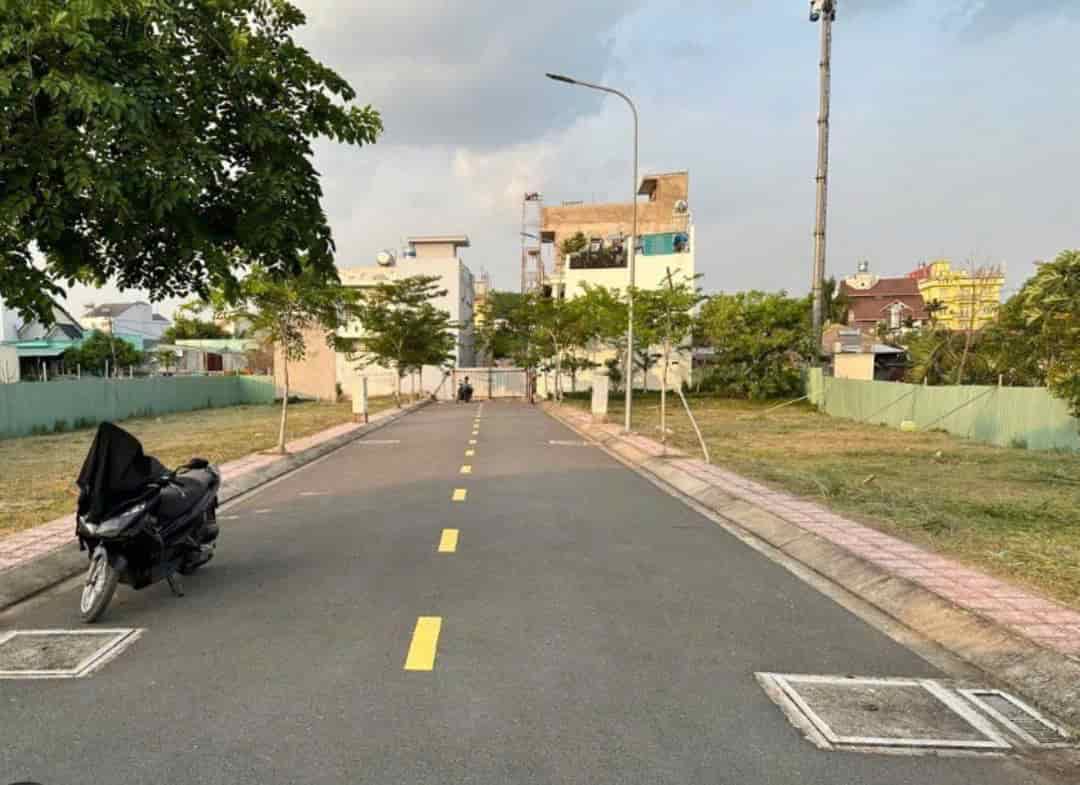 BÁN ĐẤT GẤP 70M2 MT Đ. VĨNH LỘC - BÌNH CHÁNH, 950TR , SHR- CÔNG CHỨNG SANG TÊN NGAY