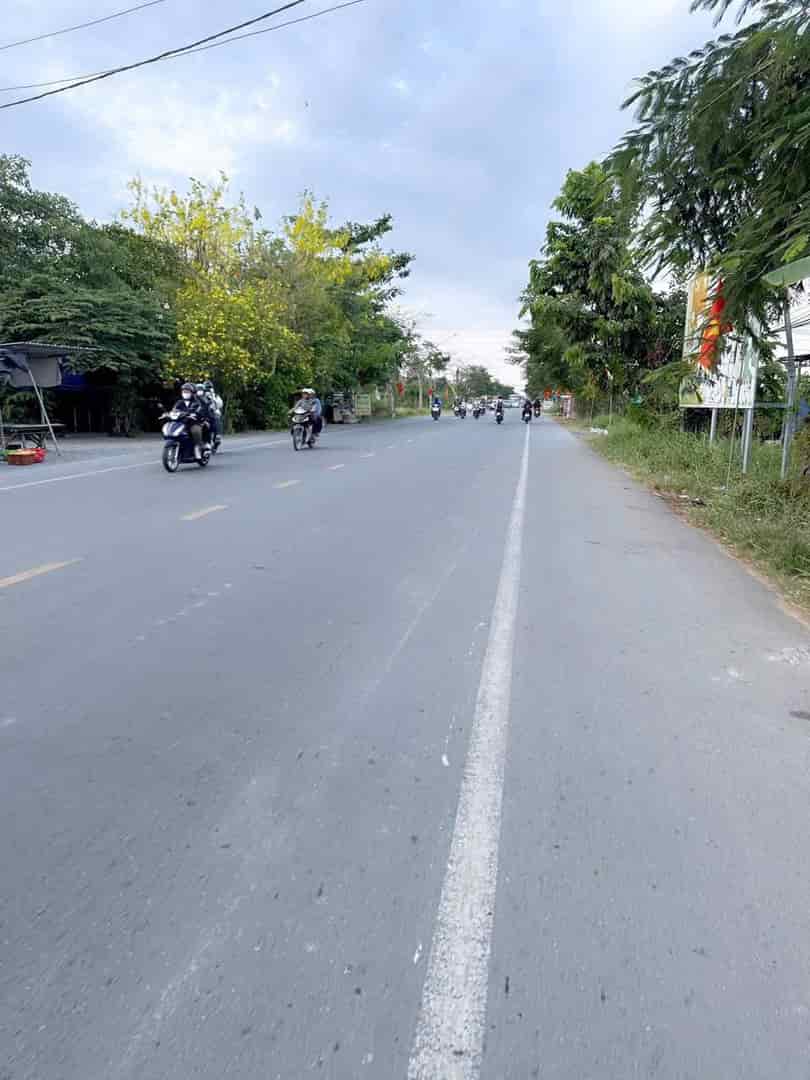 BÁN ĐẤT TP GÒ CÔNG-TIỀN GIANG, MT QL 50, GIÁ 500TR, DT 100M2, SHR