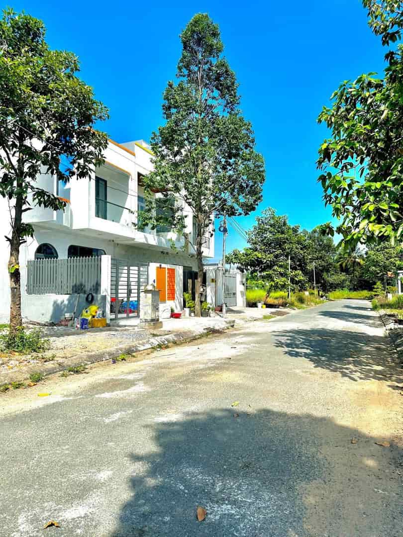LÔ CUỐI CÙNG - ĐỘC QUYỀN NGAY NGÃ TƯ VÀNG NGUYỄN VĂN TIẾP
