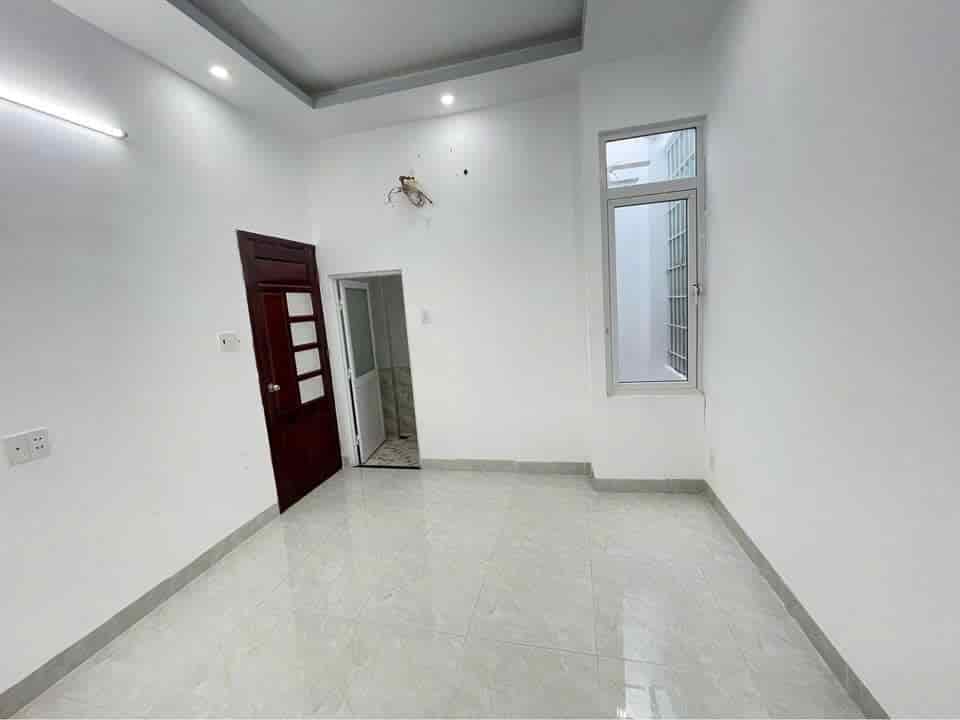 Chạy tiền bán gấp căn nhà Q. Gò Vấp, Đường Nguyễn Thái Sơn, 60m2/1TY1