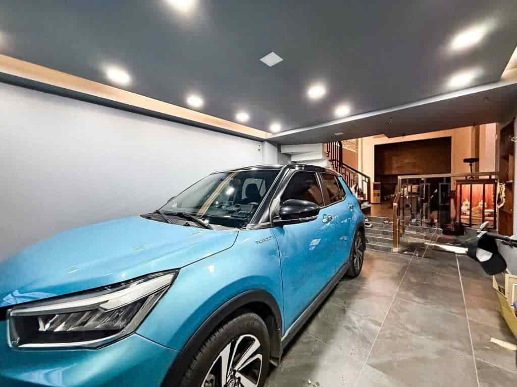 BÁN NHÀ 5 TẦNG GARA, DƯƠNG QUẢNG HÀM P6 GÒ VẤP - THANG MÁY - FULL NỘI THẤT GỖ 9.X TỶ
