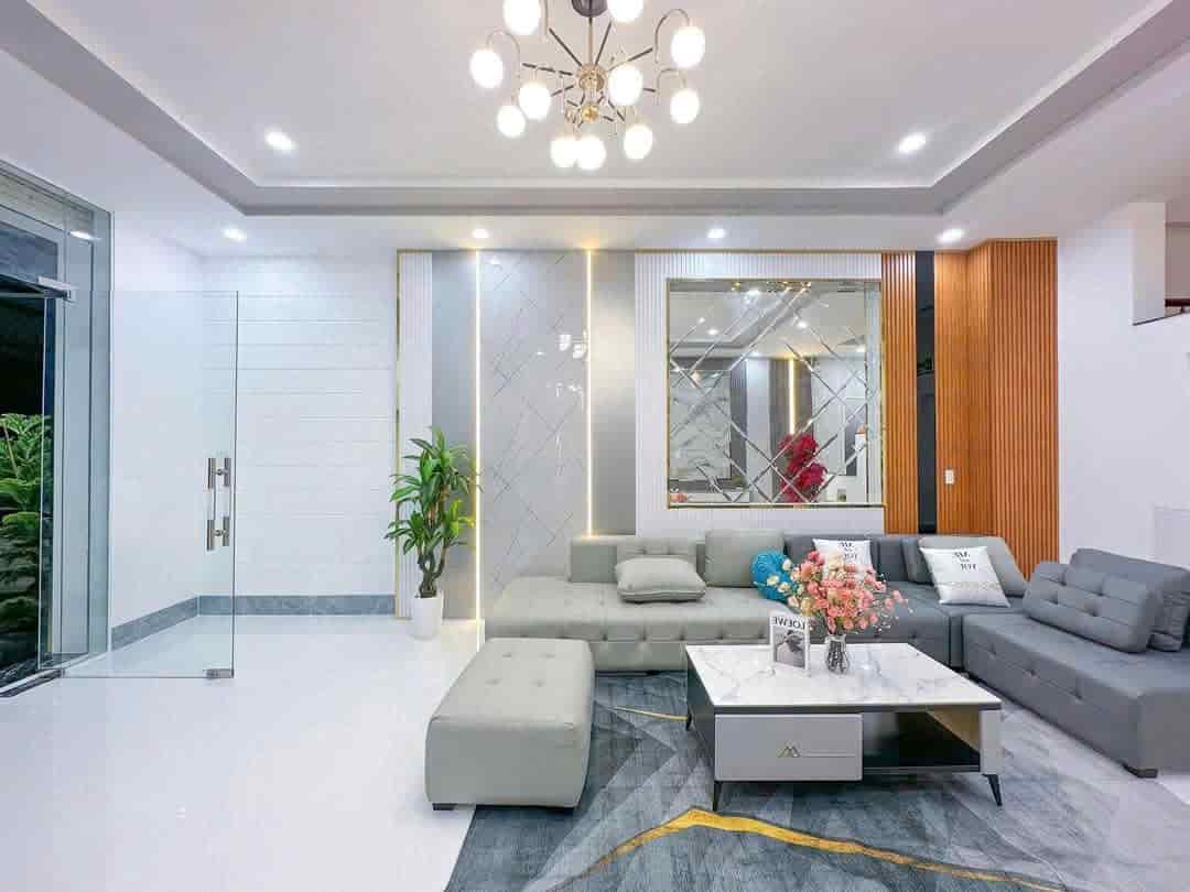 BÁN GẤP NHÀ 1 TRỆT 2 LẦU, NGAY MẶT TIỀN QL1A, TP TÂN AN, CHỈ 1,9 TỶ