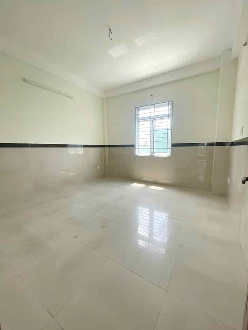 Bán nhà mặt tiền đường số 1 KDC Bình Hưng B/C, ngay bến xe Q8