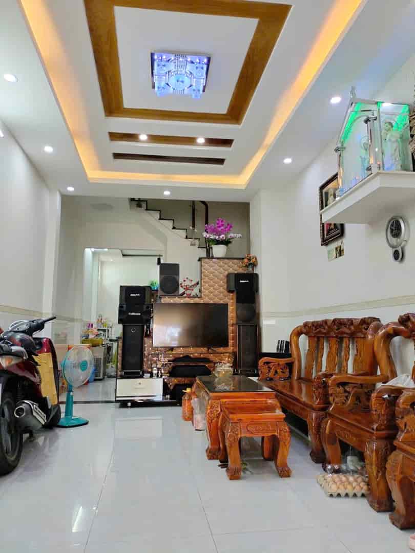 Nhà 3.9x17m, mặt tiền Phạm Thế Hiển (số lẻ) P4Q8