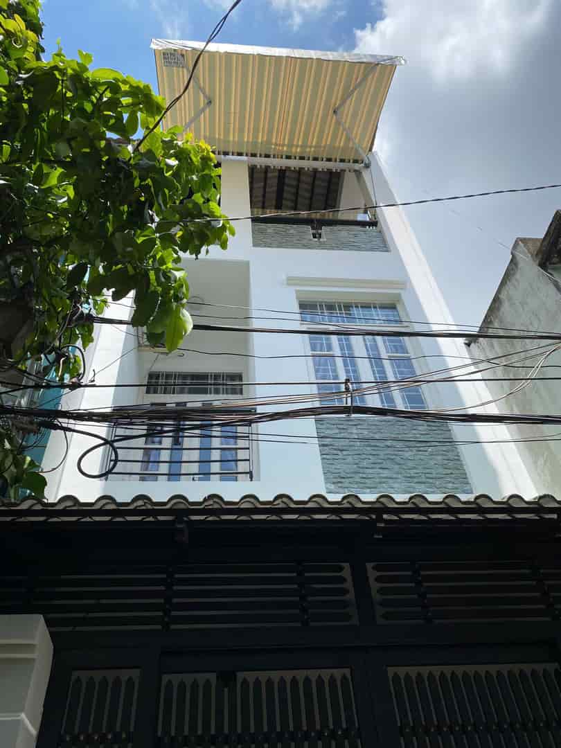 Nhà hẻm ô tô Quận 11, đối diện Đầm Sen, Diện tích 168m², thu nhập cho thuê 25 triệu/tháng, Sổ hồng riêng