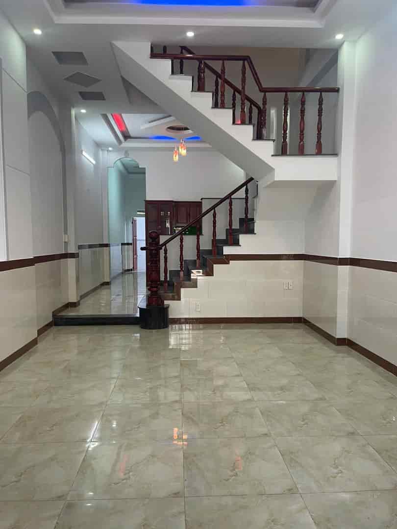 BÁN NHÀ 1 TRỆT 1 LẦU, NGAY ĐƯỜNG HAI BÀ TRƯNG, DĨ AN