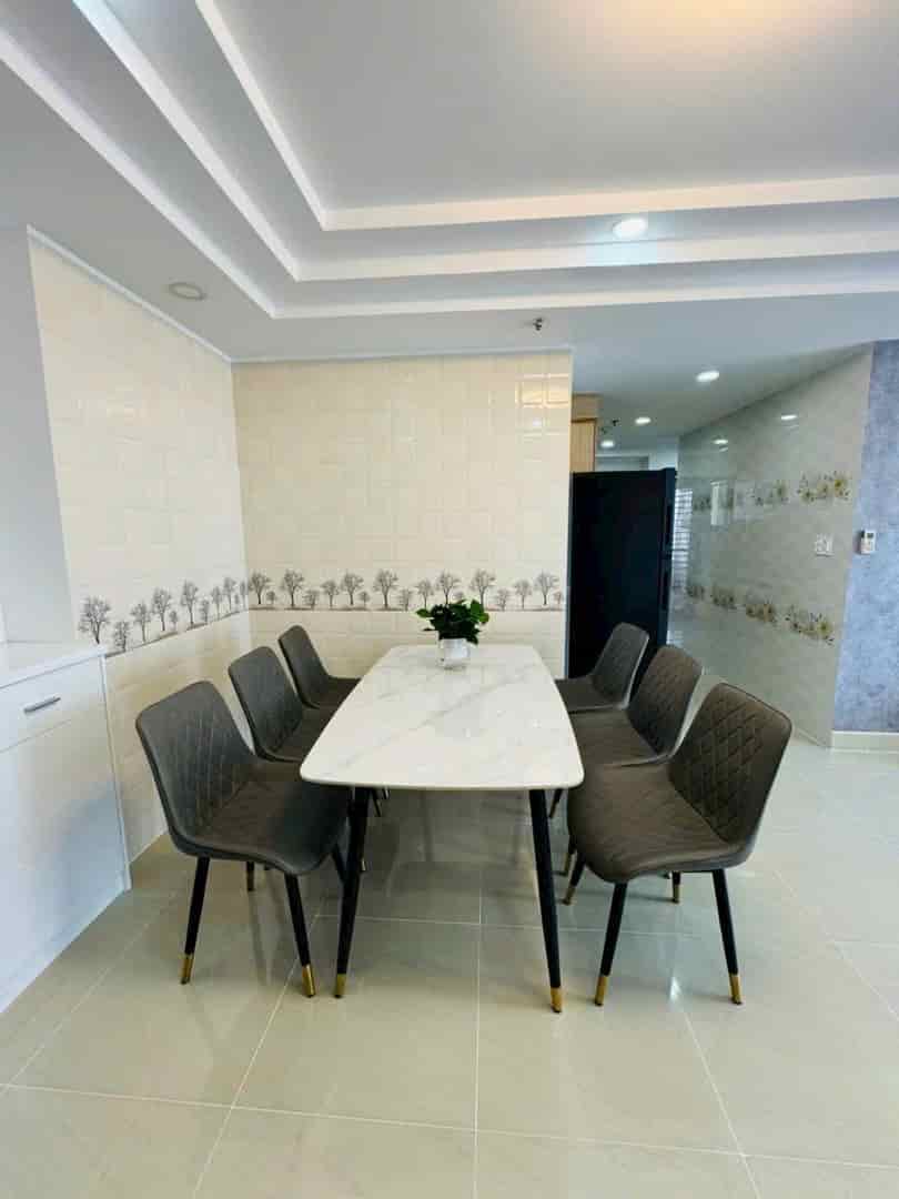 Cần cho thuê căn hộ ở Nam Phúc, PMH, Q7, DT 115m2, TK 3PN, nhà bao đẹp, giá chỉ 32 triệu