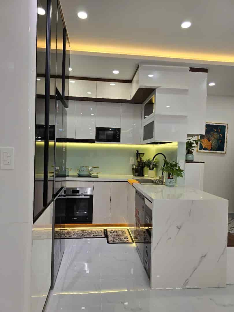 Bán nhanh căn hộ Sky garden 2, PMH, Q7, DT 89m2 căn góc, tk 3PN nhà mới đẹp, giá chỉ 6,5 tỷ