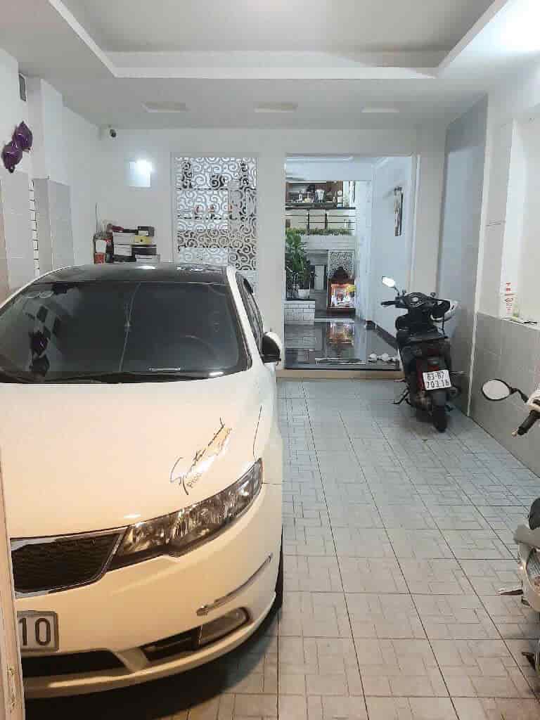 NHÀ MỚI NỘI THẤT SANG CHẢNH XE HƠI NGỦ TRONG NHÀ HẺM THẲNG 8M BƯỚC RA NGUYỄN OANG 100M GẦN TRƯỜNG