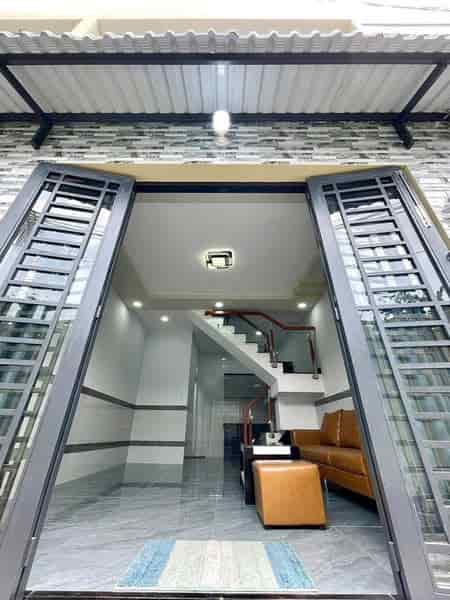 Nhà mới tinh cho thuê TL40 giá 5tr có máy lạnh, nhìn là thích liền