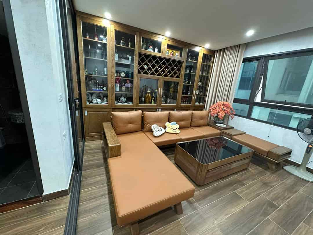 NHÀ 8 TẦNG THANG MÁY, SỬ DỤNG 60M², TRUNG TÂM CẦU GIẤY, GIÁ CHỈ 25 TỶ